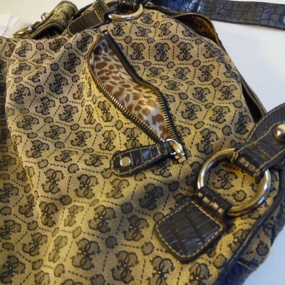 Guess Monogram Canvas & black Leather Shoulder Bag - Picture 8 of 8